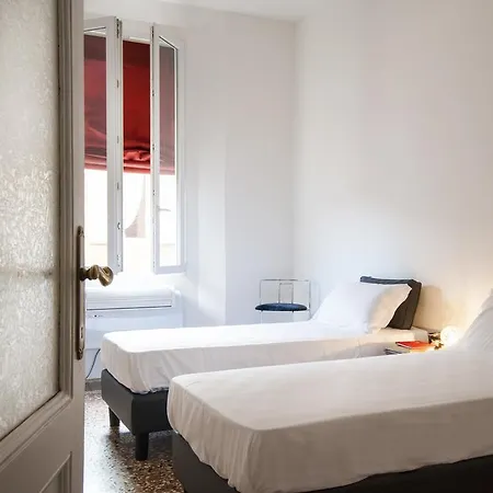 Central Design Apartament *